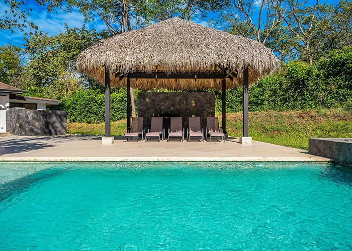 Walk To 2 Beaches! W/ Pool, Lava-stone Brasilito